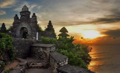 uluwatu temple