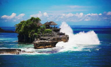 tanah lot temple